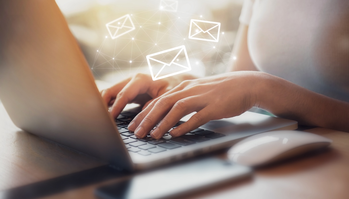 Use artificial intelligence to write great emails